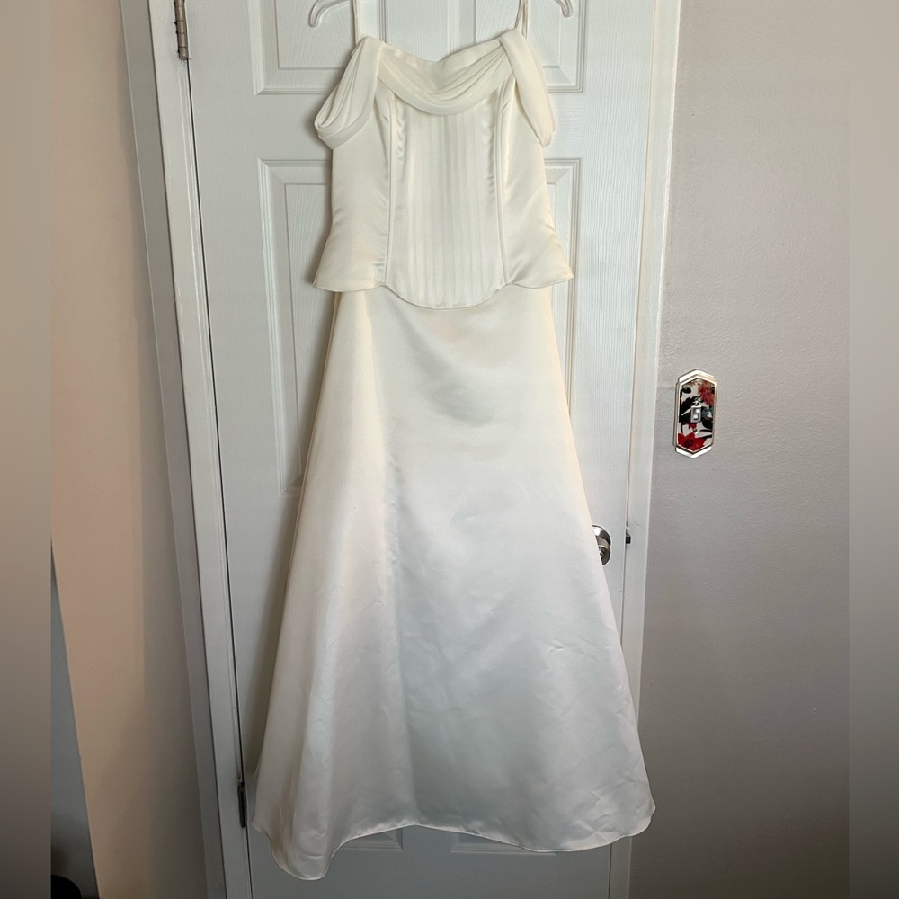 Jessica McClintock Ivory Formal Strapless Gown Size 10